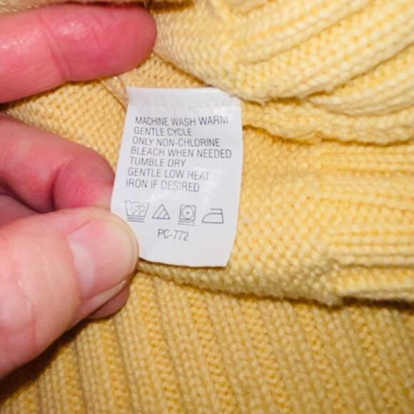 IZOD 100% Cotton Quarter Zip Sweater - Men's Size XL - Buttery Yellow‎ Color - Picture 7 of 9